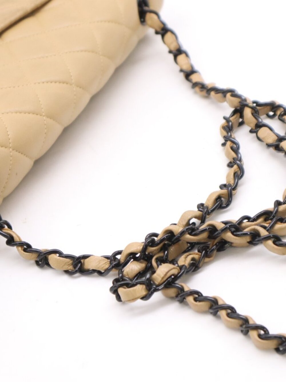 Chanel Matelasse Lambskin Chain Shoulder with Dustbag - Picture 6 of 13